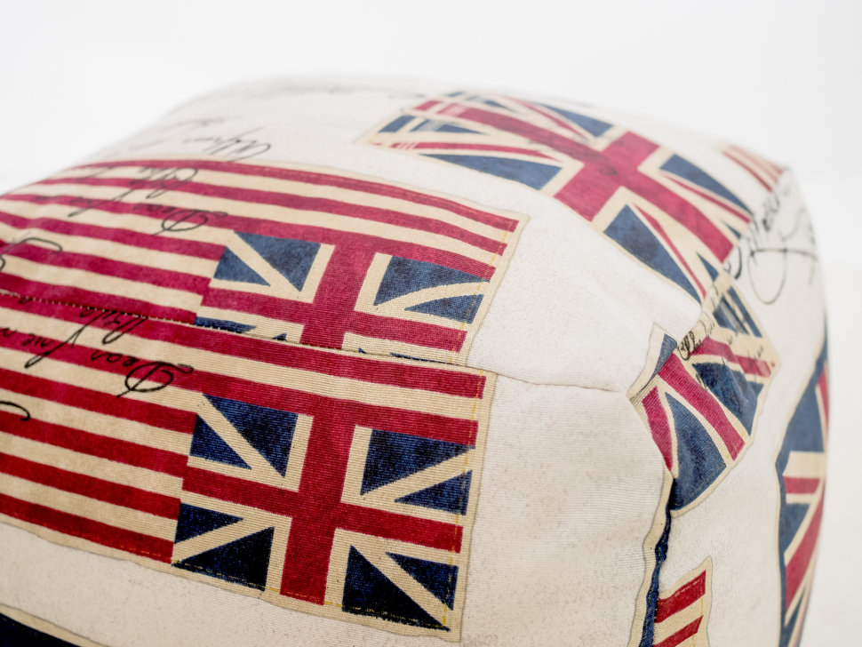 Пуфик Флаги