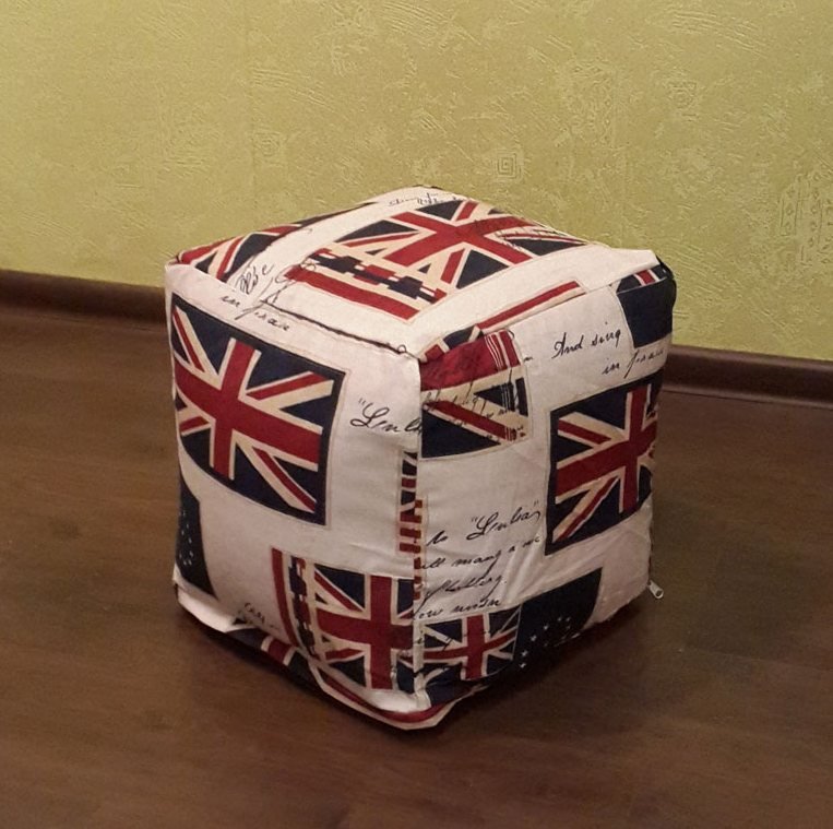 Пуфик Флаги